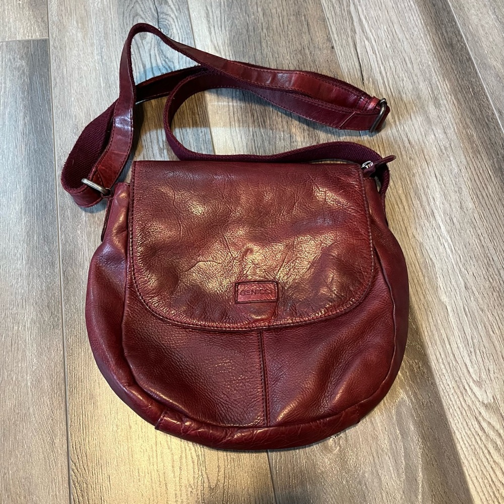Genicci Red Wine Leather Crossbody Purse